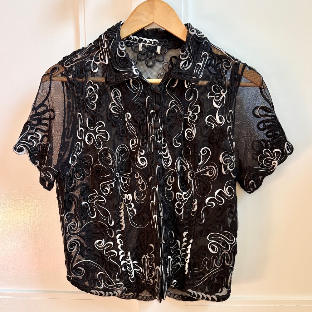 Vintage French embroidered black and white short sleeve button-down top